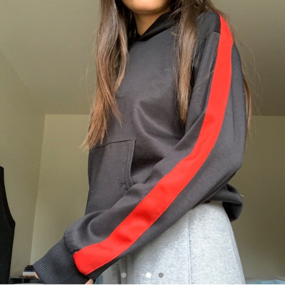 Aritzia TNA Bayern Hoodie - Picture 4 of 6